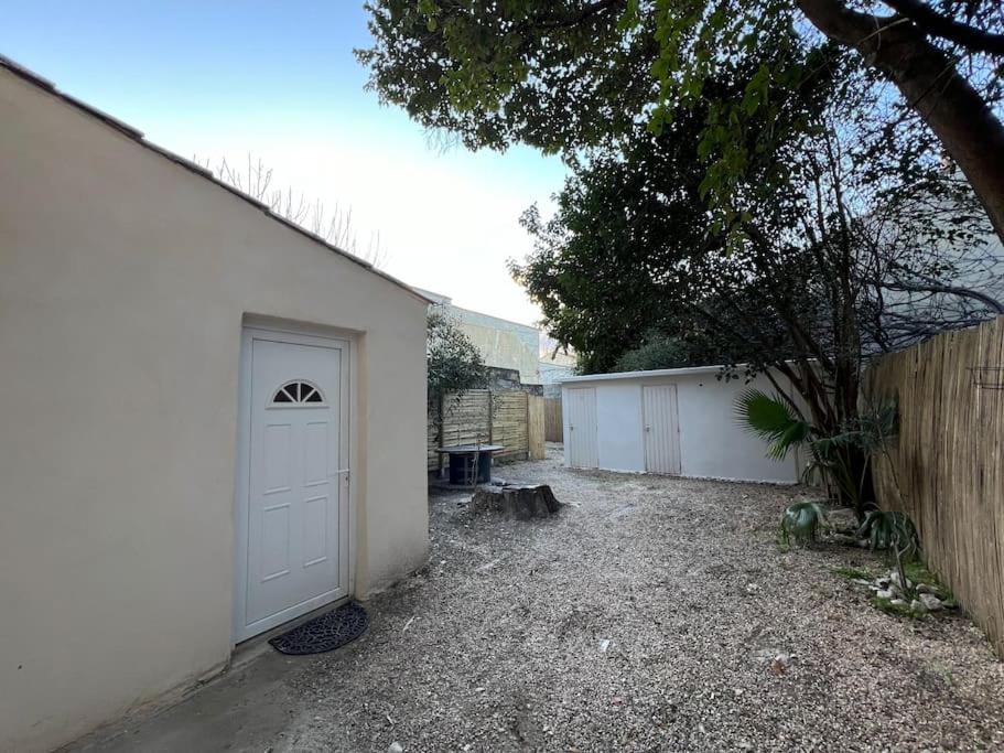 Tres Bel Appartement Neuf Avinyon Dış mekan fotoğraf